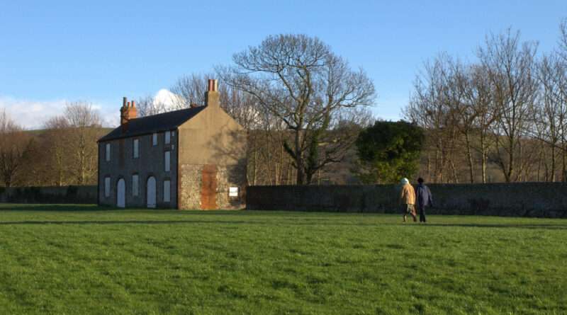 Lincolnshire Half House: Exploring the Peculiar Architecture and History of a Unique Home